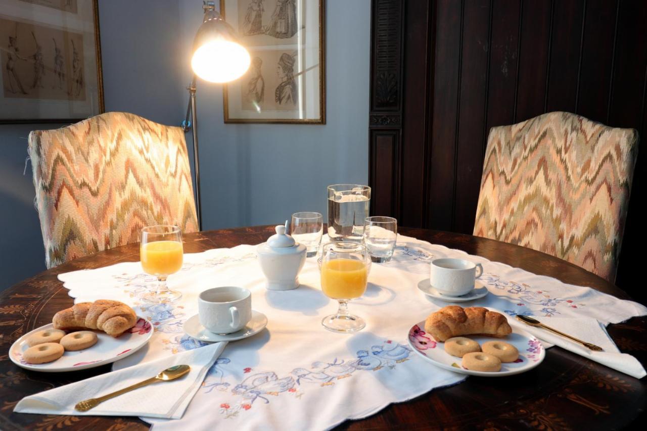 Trevi Grand Blu Suite B&B Рим Екстер'єр фото